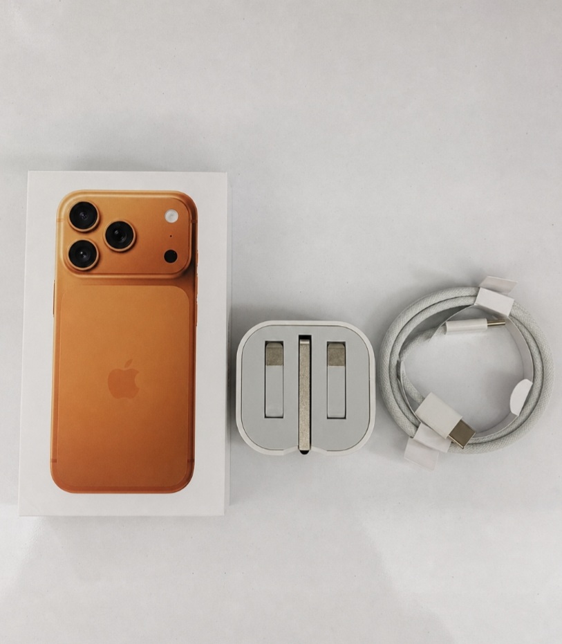 آداپتور IPHONE17 پکدار